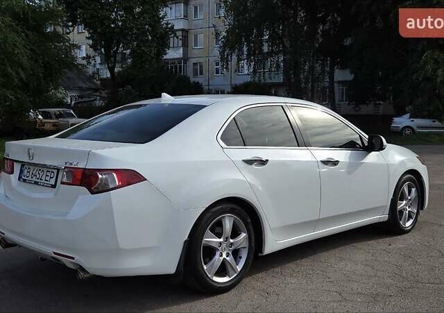 Белый Акура ТСХ, объемом двигателя 2.4 л и пробегом 200 тыс. км за 11400 $, фото 12 на Automoto.ua