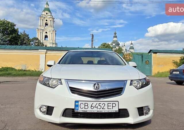 Белый Акура ТСХ, объемом двигателя 2.4 л и пробегом 200 тыс. км за 11400 $, фото 17 на Automoto.ua