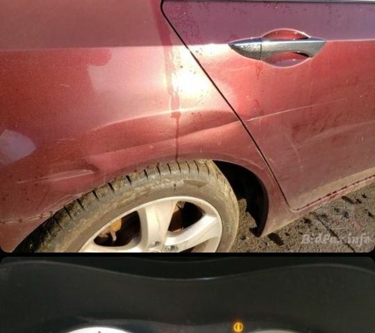 Красный Акура ТСХ, объемом двигателя 2.4 л и пробегом 290 тыс. км за 10200 $, фото 3 на Automoto.ua