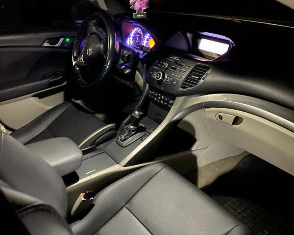 Акура ТСХ, объемом двигателя 2.4 л и пробегом 232 тыс. км за 7800 $, фото 4 на Automoto.ua