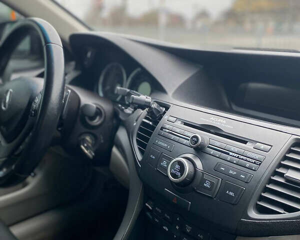 Акура ТСХ, объемом двигателя 2.4 л и пробегом 232 тыс. км за 7800 $, фото 3 на Automoto.ua