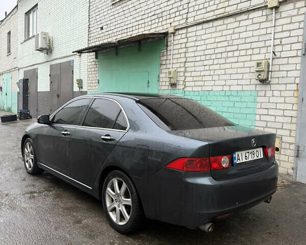 Серый Акура ТСХ, объемом двигателя 2.35 л и пробегом 250 тыс. км за 3999 $, фото 1 на Automoto.ua
