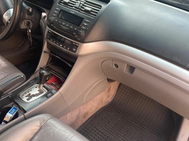 Серый Акура ТСХ, объемом двигателя 2.4 л и пробегом 151 тыс. км за 4700 $, фото 15 на Automoto.ua