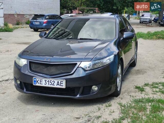 Серый Акура ТСХ, объемом двигателя 2.4 л и пробегом 431 тыс. км за 6900 $, фото 2 на Automoto.ua