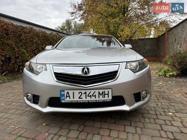 Серый Акура ТСХ, объемом двигателя 2.4 л и пробегом 145 тыс. км за 12500 $, фото 7 на Automoto.ua