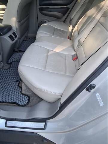 Серый Акура ЗДХ, объемом двигателя 3.66 л и пробегом 86 тыс. км за 17000 $, фото 24 на Automoto.ua