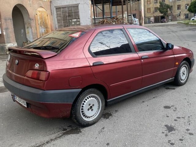 Красный Альфа 146, объемом двигателя 1.6 л и пробегом 218 тыс. км за 1750 $, фото 3 на Automoto.ua