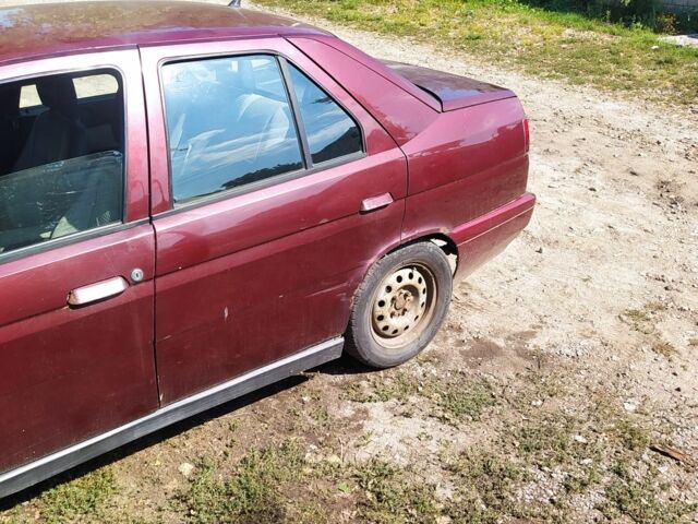 Красный Альфа 155, объемом двигателя 2 л и пробегом 33 тыс. км за 800 $, фото 3 на Automoto.ua