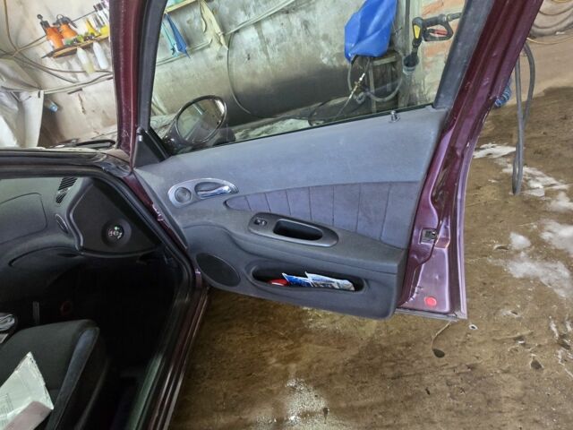 Красный Альфа 156, объемом двигателя 2 л и пробегом 270 тыс. км за 3300 $, фото 6 на Automoto.ua