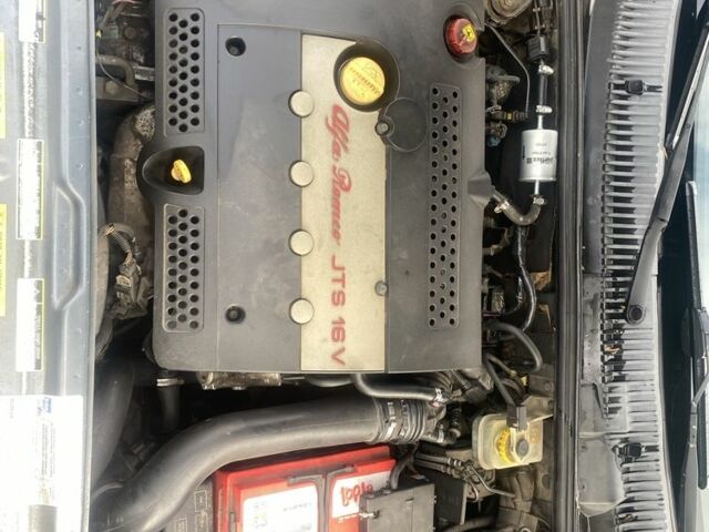 Серый Альфа 156, объемом двигателя 2 л и пробегом 264 тыс. км за 3200 $, фото 7 на Automoto.ua