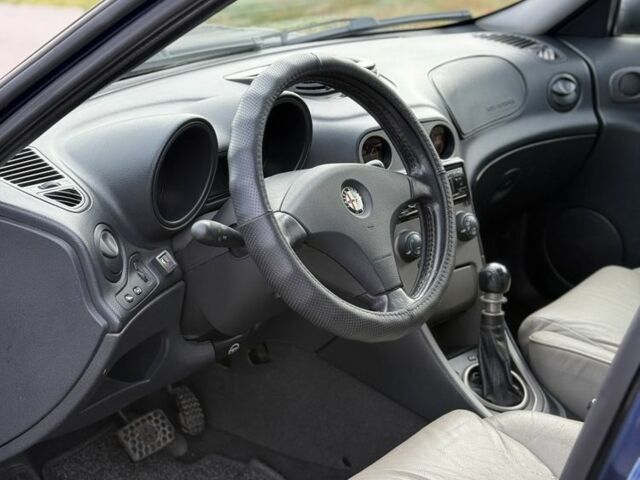 Синий Альфа 156, объемом двигателя 2.5 л и пробегом 305 тыс. км за 4333 $, фото 11 на Automoto.ua