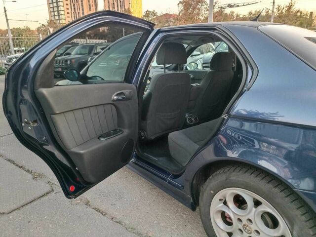 Синий Альфа 156, объемом двигателя 2 л и пробегом 138 тыс. км за 3890 $, фото 9 на Automoto.ua