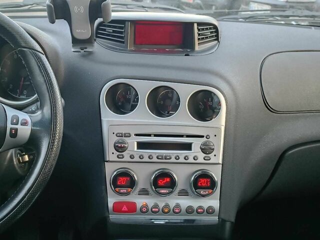 Синий Альфа 156, объемом двигателя 2 л и пробегом 138 тыс. км за 3890 $, фото 12 на Automoto.ua