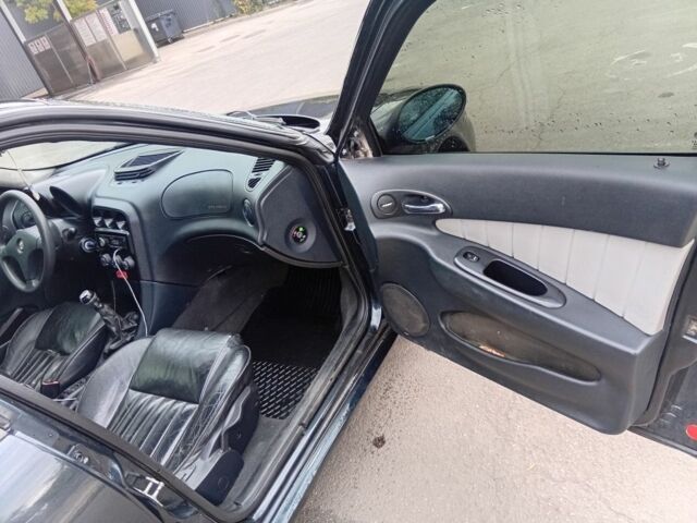 Зеленый Альфа 156, объемом двигателя 1.6 л и пробегом 350 тыс. км за 3500 $, фото 4 на Automoto.ua