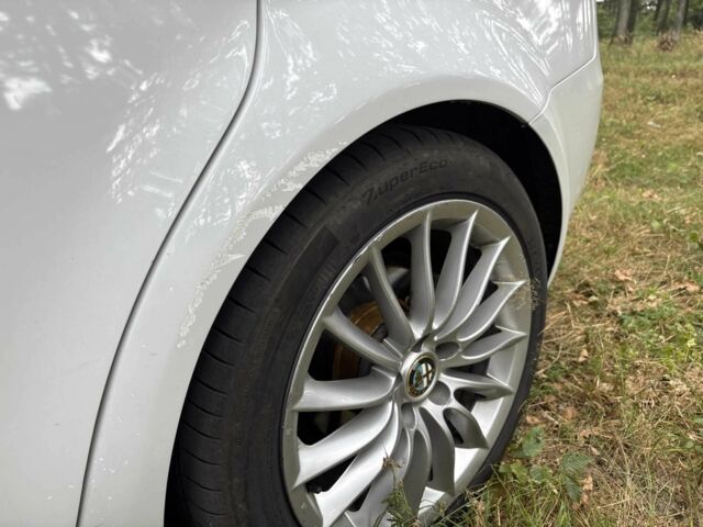 Білий Альфа 159, об'ємом двигуна 1.8 л та пробігом 103 тис. км за 7650 $, фото 8 на Automoto.ua