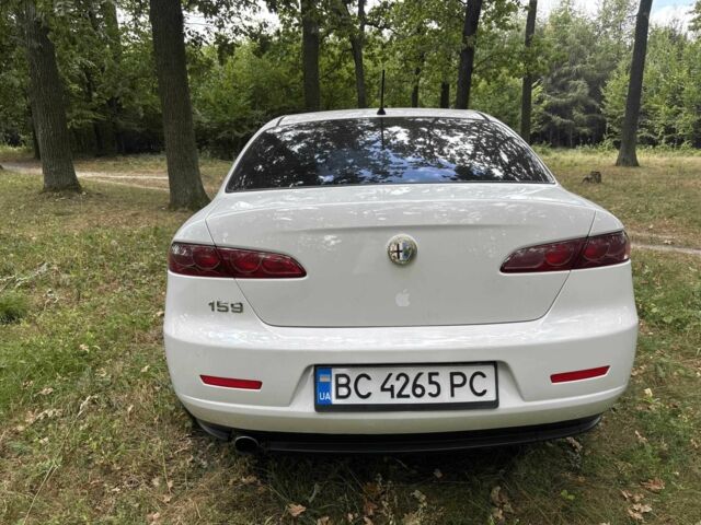 Білий Альфа 159, об'ємом двигуна 1.8 л та пробігом 103 тис. км за 7650 $, фото 5 на Automoto.ua