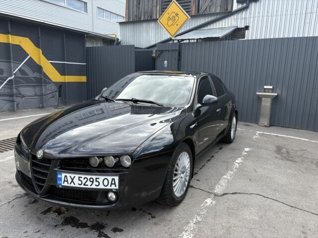 Черный Альфа 159, объемом двигателя 2.2 л и пробегом 217 тыс. км за 5000 $, фото 1 на Automoto.ua