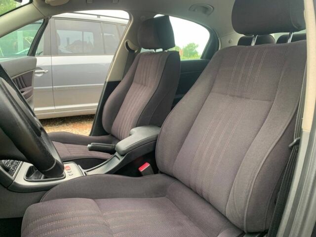 Альфа 159 2006 у Чернівцях на Automoto.ua Чорний Альфа 159, об'ємом двигуна 1.9 л та пробігом 242 тис. км за 7700 $, фото 9 на Automoto.ua