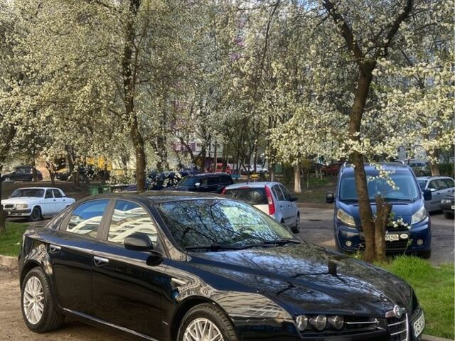 Альфа 159 2006 у Чернівцях на Automoto.ua Чорний Альфа 159, об'ємом двигуна 1.9 л та пробігом 242 тис. км за 7700 $, фото 15 на Automoto.ua