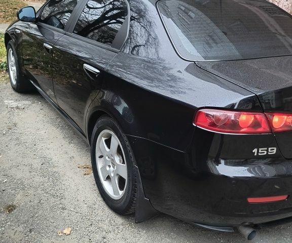 Черный Альфа 159, объемом двигателя 0 л и пробегом 222 тыс. км за 6200 $, фото 7 на Automoto.ua