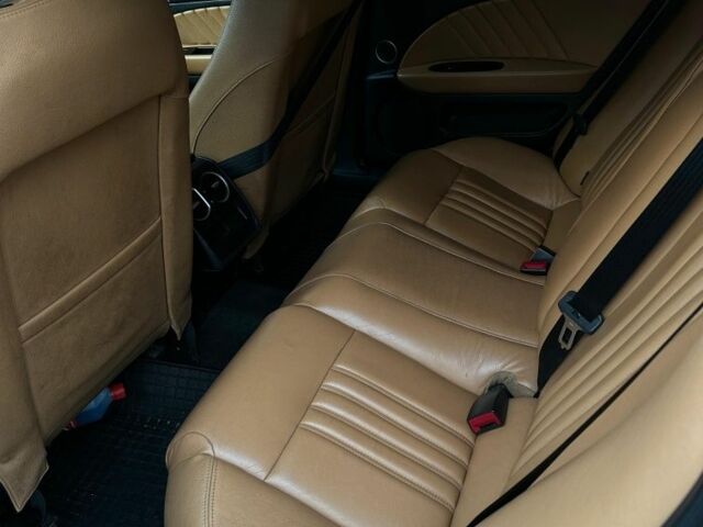 Черный Альфа 159, объемом двигателя 2.2 л и пробегом 175 тыс. км за 6700 $, фото 6 на Automoto.ua