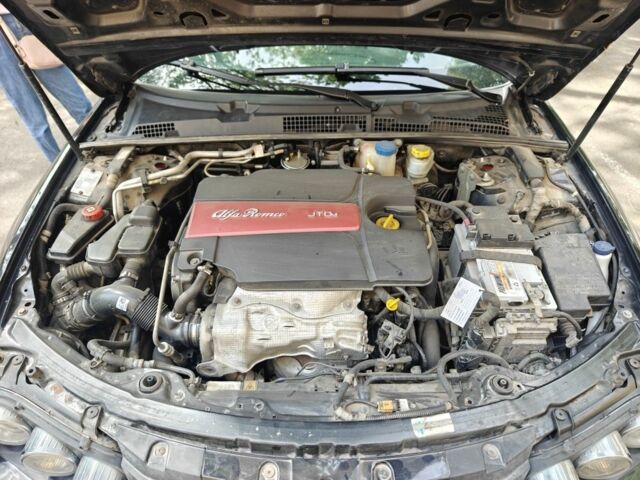 Черный Альфа 159, объемом двигателя 2 л и пробегом 310 тыс. км за 7100 $, фото 6 на Automoto.ua
