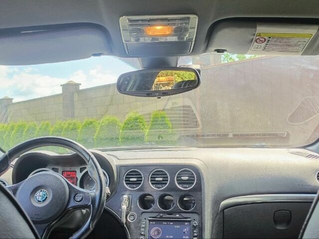 Чорний Альфа 159, об'ємом двигуна 2 л та пробігом 240 тис. км за 9500 $, фото 5 на Automoto.ua