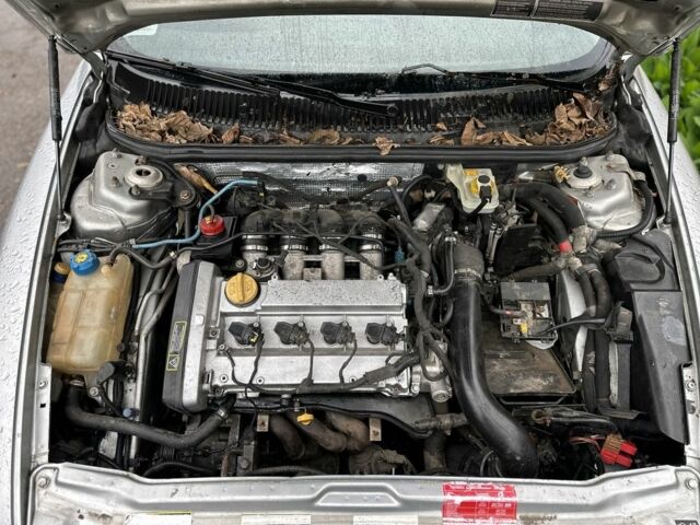 Серый Альфа 159, объемом двигателя 1.7 л и пробегом 2 тыс. км за 1500 $, фото 1 на Automoto.ua