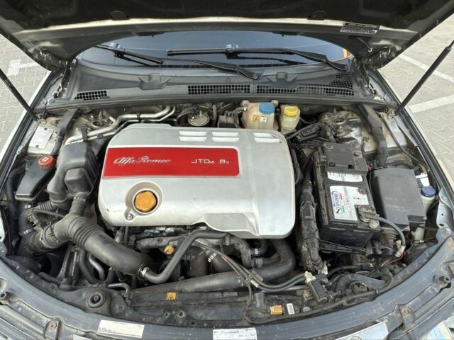 Сірий Альфа 159, об'ємом двигуна 1.9 л та пробігом 295 тис. км за 6100 $, фото 6 на Automoto.ua