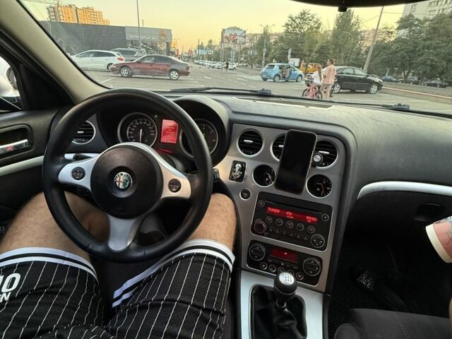 Сірий Альфа 159, об'ємом двигуна 1.9 л та пробігом 295 тис. км за 6100 $, фото 7 на Automoto.ua