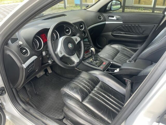 Сірий Альфа 159, об'ємом двигуна 1.9 л та пробігом 250 тис. км за 6600 $, фото 5 на Automoto.ua