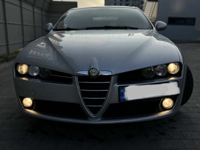 Сірий Альфа 159, об'ємом двигуна 2 л та пробігом 255 тис. км за 4999 $, фото 2 на Automoto.ua