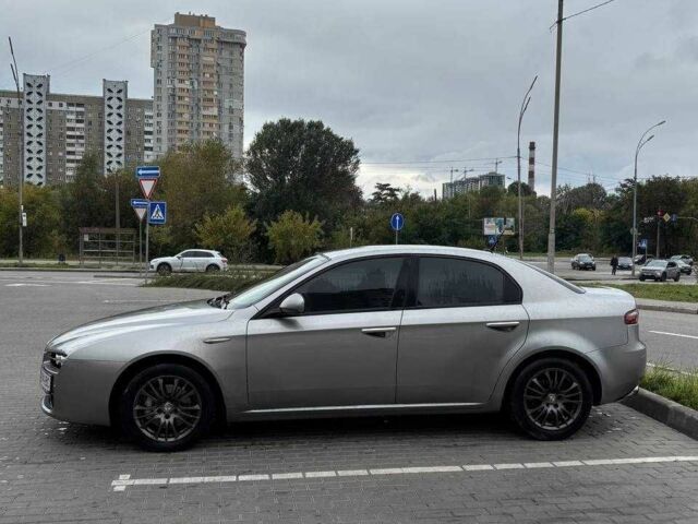 Сірий Альфа 159, об'ємом двигуна 1.9 л та пробігом 331 тис. км за 7000 $, фото 5 на Automoto.ua