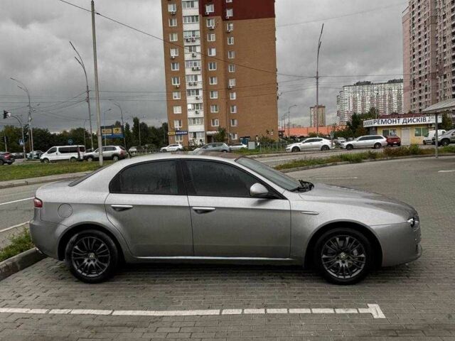 Сірий Альфа 159, об'ємом двигуна 1.9 л та пробігом 331 тис. км за 7000 $, фото 4 на Automoto.ua