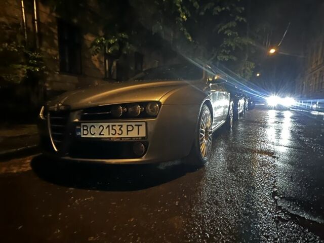 Сірий Альфа 159, об'ємом двигуна 2.4 л та пробігом 250 тис. км за 4000 $, фото 1 на Automoto.ua