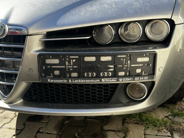 Сірий Альфа 159, об'ємом двигуна 2.4 л та пробігом 250 тис. км за 4000 $, фото 2 на Automoto.ua