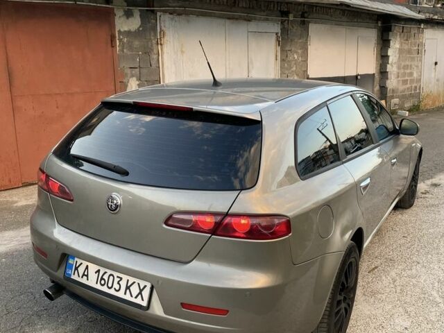 Серый Альфа 159, объемом двигателя 1.9 л и пробегом 314 тыс. км за 4600 $, фото 3 на Automoto.ua