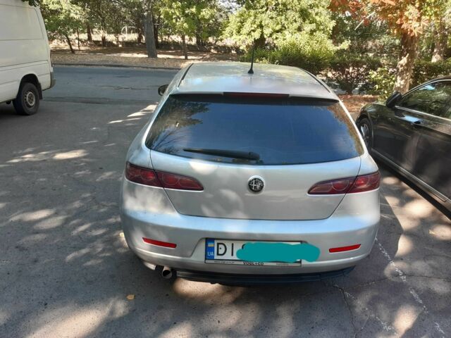 Серый Альфа 159, объемом двигателя 1.9 л и пробегом 284 тыс. км за 4999 $, фото 6 на Automoto.ua