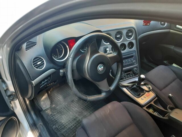 Серый Альфа 159, объемом двигателя 1.9 л и пробегом 284 тыс. км за 4999 $, фото 11 на Automoto.ua