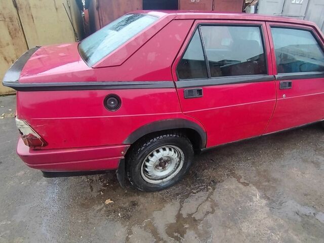 Червоний Альфа 75, об'ємом двигуна 1.8 л та пробігом 198 тис. км за 900 $, фото 6 на Automoto.ua