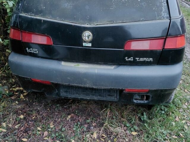 Чорний Альфа Ромео 145, об'ємом двигуна 0 л та пробігом 100 тис. км за 229 $, фото 3 на Automoto.ua