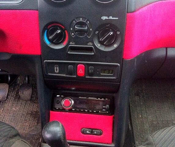 Альфа Ромео 145, об'ємом двигуна 1.7 л та пробігом 100 тис. км за 1700 $, фото 6 на Automoto.ua