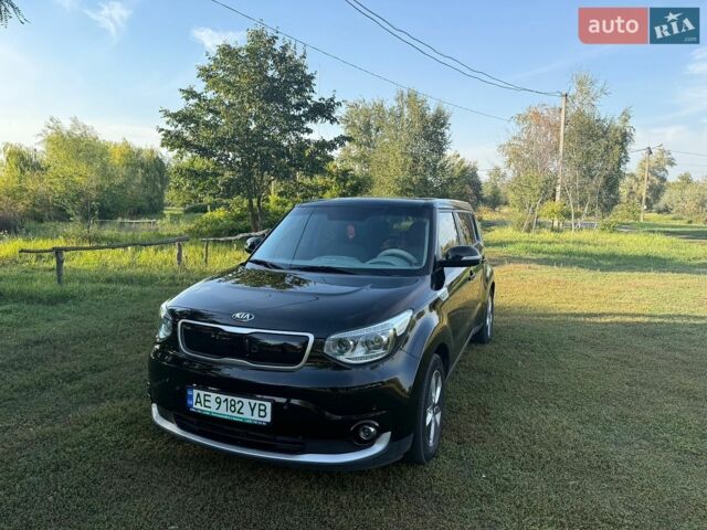 Чорний Альфа Ромео 146, об'ємом двигуна 1.4 л та пробігом 300 тис. км за 1500 $, фото 3 на Automoto.ua