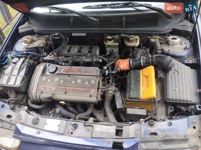 Синій Альфа Ромео 146, об'ємом двигуна 1.6 л та пробігом 245 тис. км за 2200 $, фото 3 на Automoto.ua