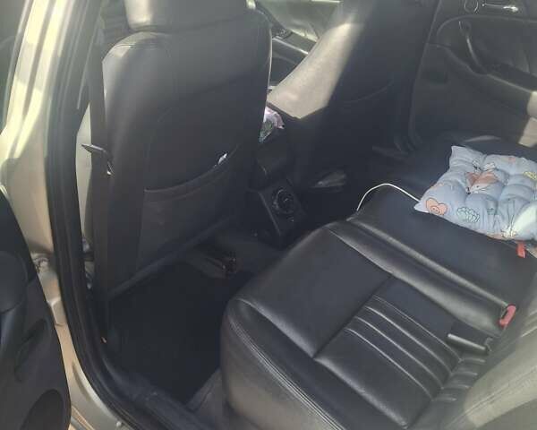 Альфа Ромео 147 2005 в Лугинах на Automoto.ua Бежевый Альфа Ромео 147, объемом двигателя 1.6 л и пробегом 186 тыс. км за 4500 $, фото 6 на Automoto.ua