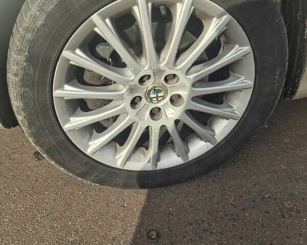 Альфа Ромео 147 2005 в Лугинах на Automoto.ua Бежевый Альфа Ромео 147, объемом двигателя 1.6 л и пробегом 186 тыс. км за 4500 $, фото 11 на Automoto.ua