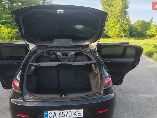 Бежевий Альфа Ромео 147, об'ємом двигуна 1.6 л та пробігом 217 тис. км за 3200 $, фото 3 на Automoto.ua