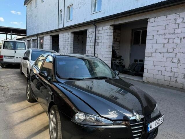 Чорний Альфа Ромео 147, об'ємом двигуна 1.6 л та пробігом 300 тис. км за 2999 $, фото 14 на Automoto.ua