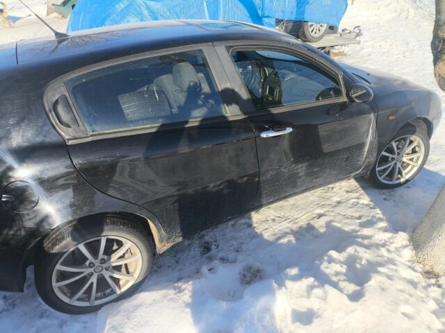 Черный Альфа Ромео 147, объемом двигателя 0 л и пробегом 300 тыс. км за 850 $, фото 4 на Automoto.ua
