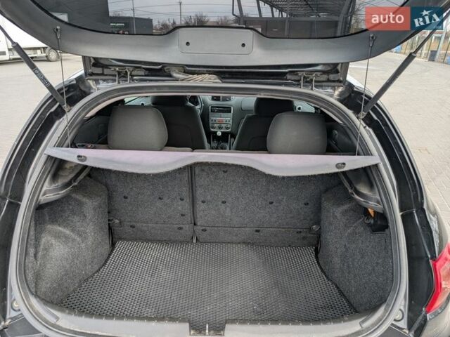 Чорний Альфа Ромео 147, об'ємом двигуна 1.6 л та пробігом 203 тис. км за 3499 $, фото 5 на Automoto.ua